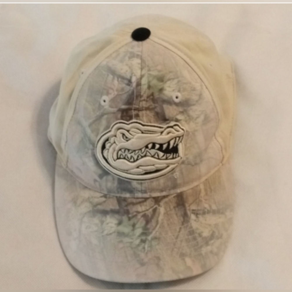 Florida Gators Camo Baseball Cap